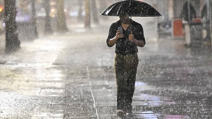 Meteoroloji saat verip 13 ili uyardı! Gök gürleyecek, sağanak vuracak 8